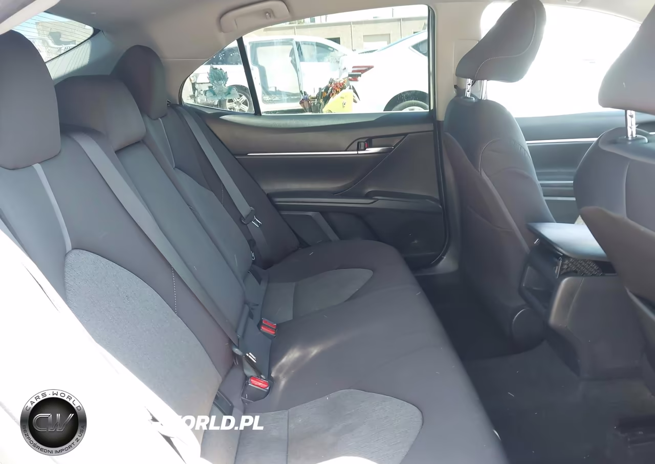 2021 Toyota Camry Le VIN:4T1C11AKXMU436770 - 8
