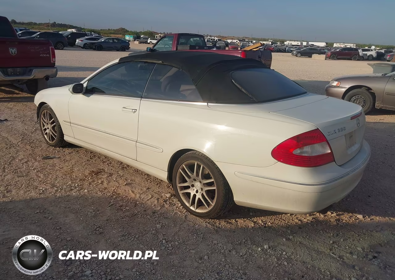 2008 Mercedes-Benz Clk 350 VIN:WDBTK56F18F255473 - 3