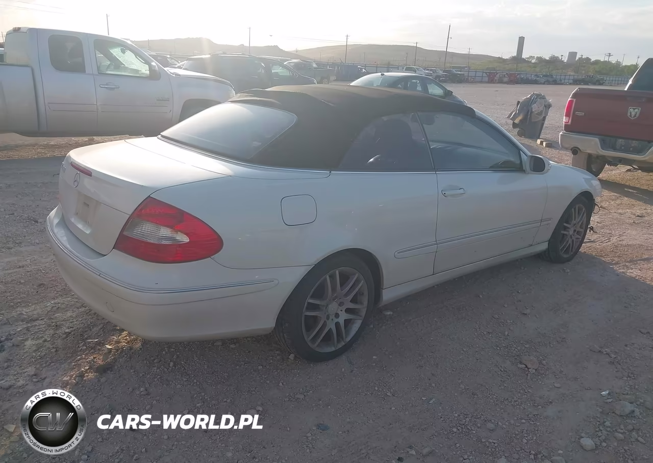 2008 Mercedes-Benz Clk 350 VIN:WDBTK56F18F255473 - 4
