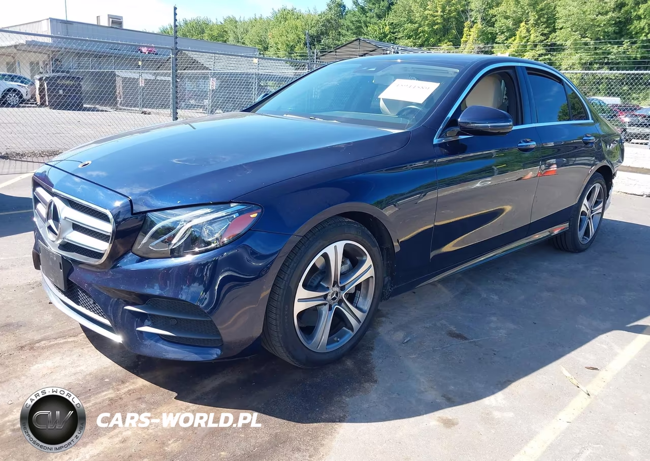2019 Mercedes-Benz E 300 4Matic VIN:WDDZF4KB4KA596440 - 2