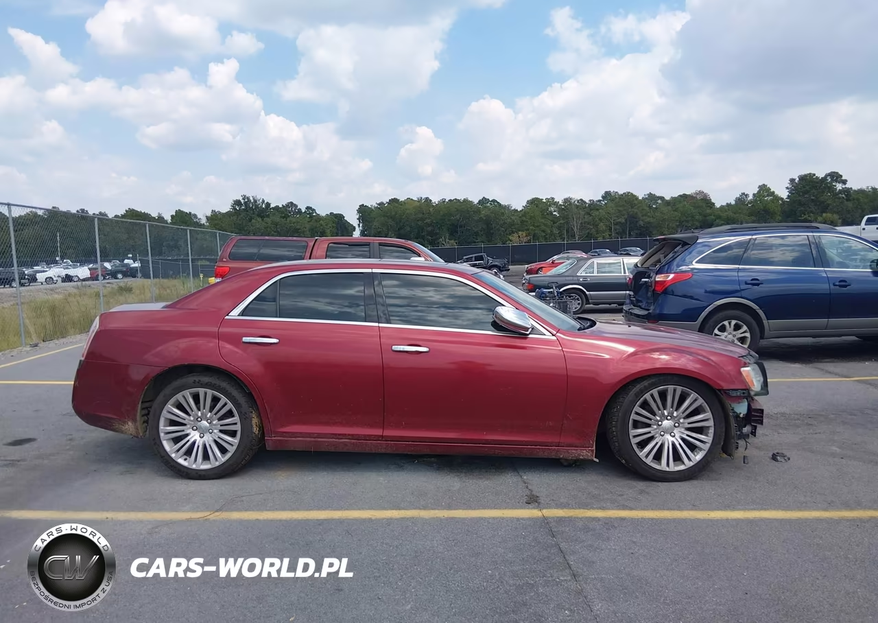 2014 Chrysler 300C VIN:2C3CCAEG2EH100897 - 14