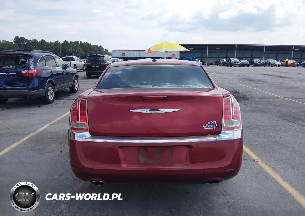 2014 Chrysler 300C VIN:2C3CCAEG2EH100897 - 17