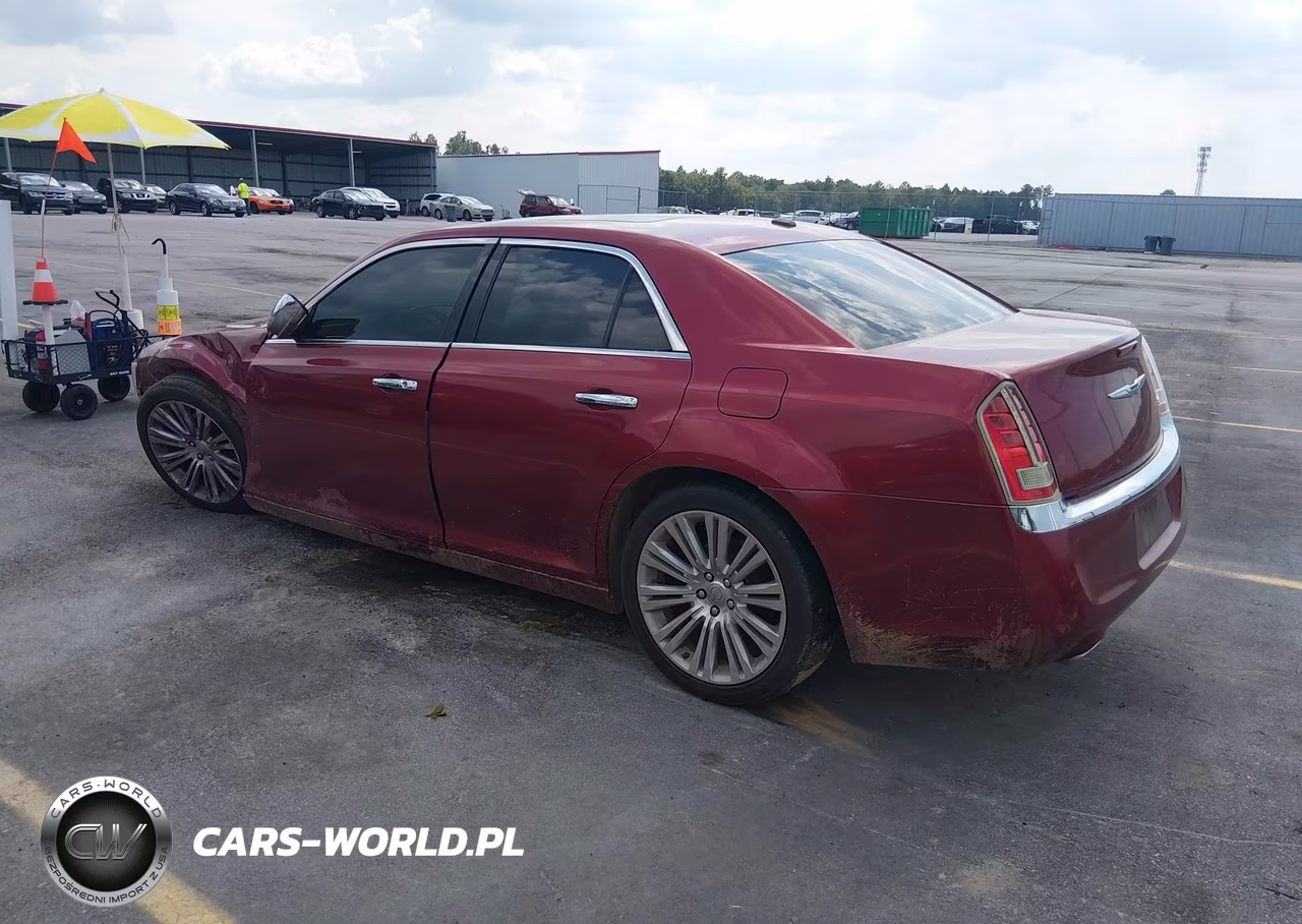 2014 Chrysler 300C VIN:2C3CCAEG2EH100897 - 3