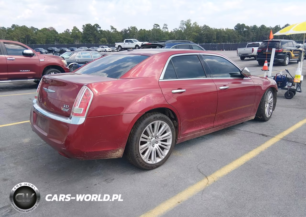 2014 Chrysler 300C VIN:2C3CCAEG2EH100897 - 4