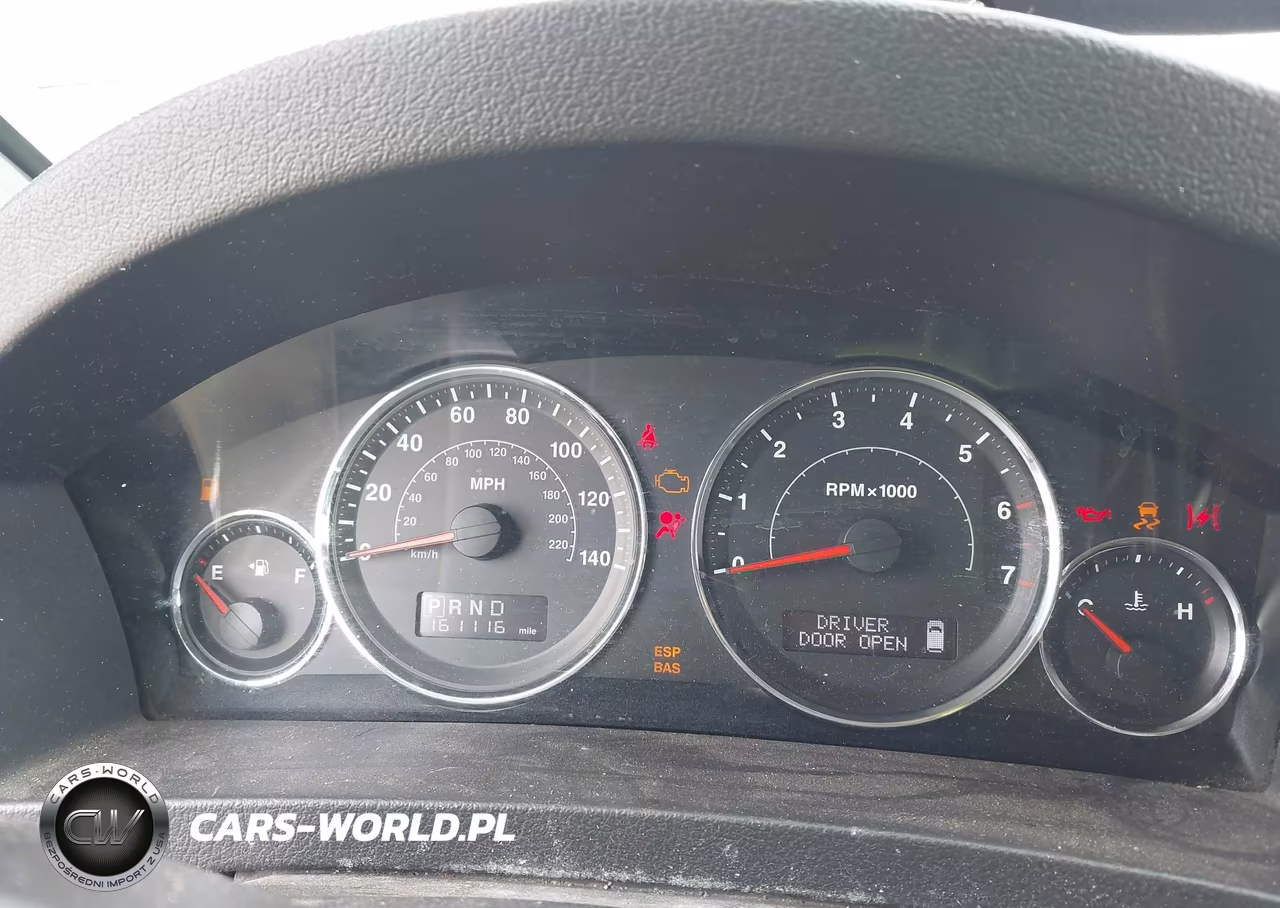 2010 Jeep Grand Cherokee Laredo VIN:1J4PR4GK9AC153974 - 7