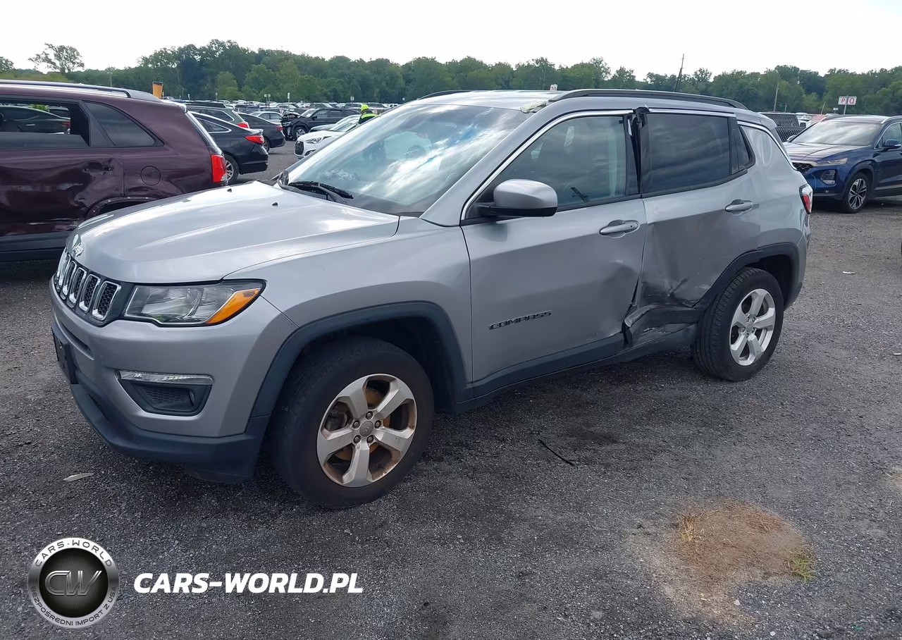 2019 Jeep Compass Latitude 4X4 VIN:3C4NJDBB0KT598895 - 2