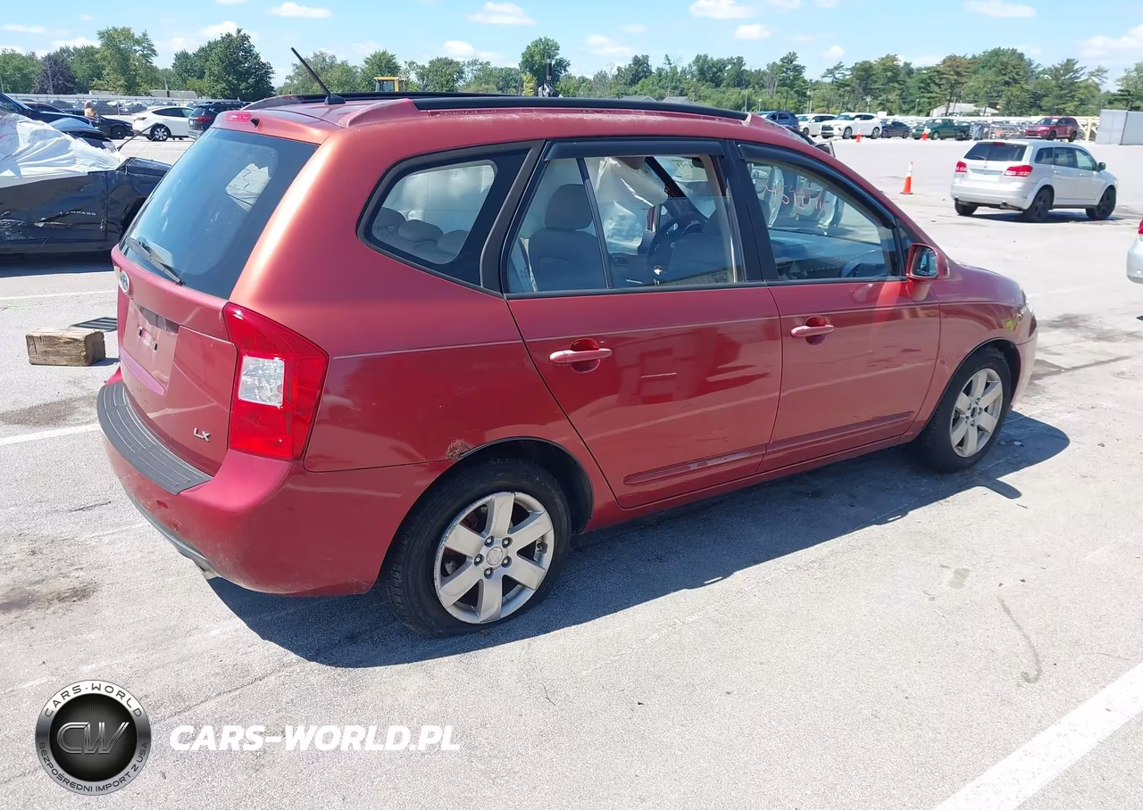 2007 Kia Rondo Lx VIN:KNAFG525177080077 - 4