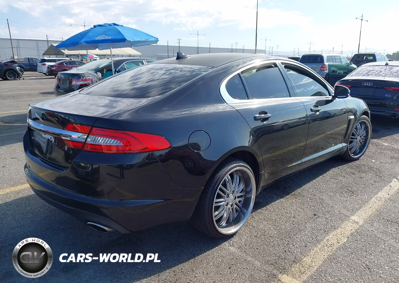 2013 Jaguar Xf I4 T VIN:SAJWA0ES3DPS68363 - 4