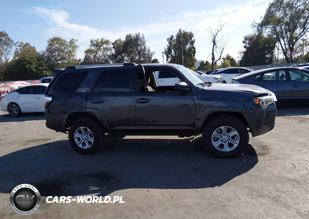 2023 Toyota 4Runner Sr5 VIN:JTEEU5JR0P5302823 - 13