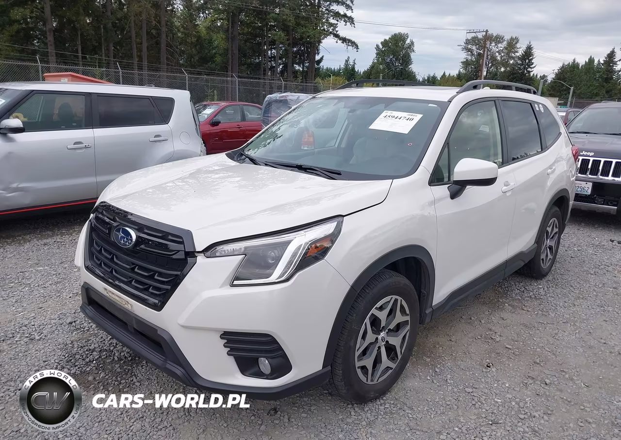 2023 Subaru Forester Premium VIN:JF2SKAEC2PH501352 - 2
