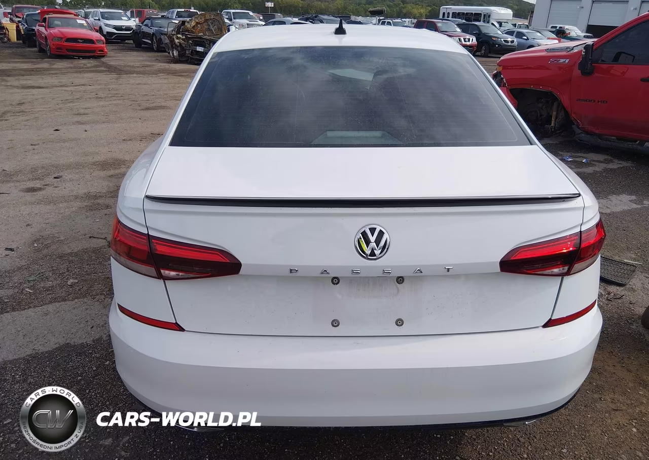 2020 Volkswagen Passat 2.0T R-Line VIN:1VWMA7A3XLC023110 - 17