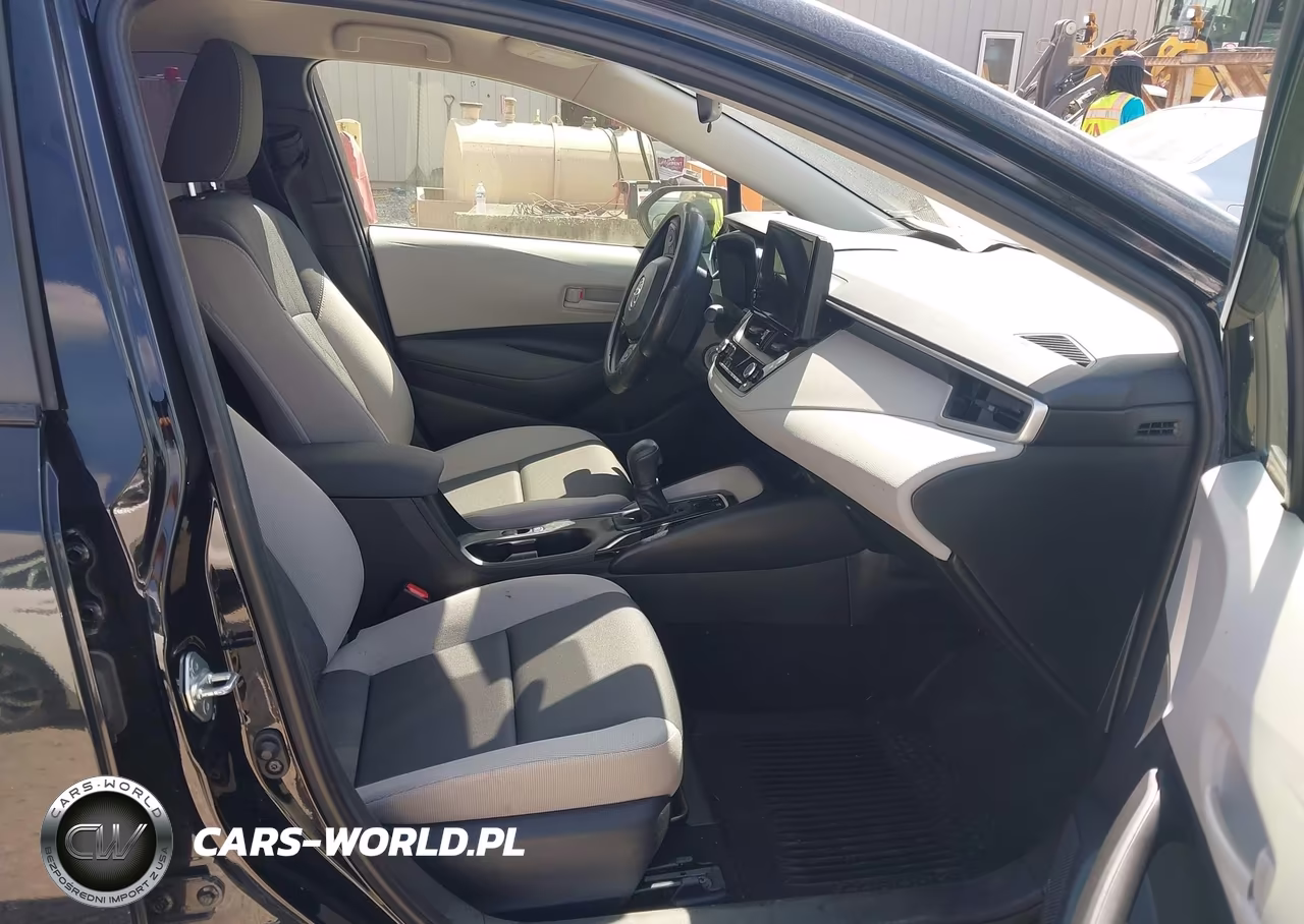 2024 Toyota Corolla Hybrid Le VIN:JTDBCMFE3R3038103 - 5