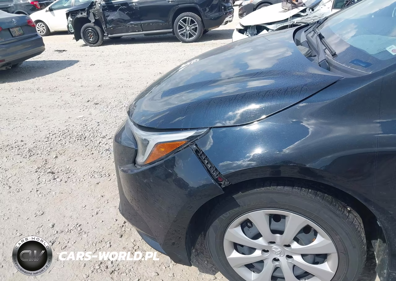2024 Toyota Corolla Hybrid Le VIN:JTDBCMFE3R3038103 - 6