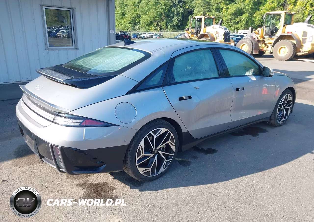2023 Hyundai Ioniq 6 Limited VIN:KMHM54AC3PA031813 - 4