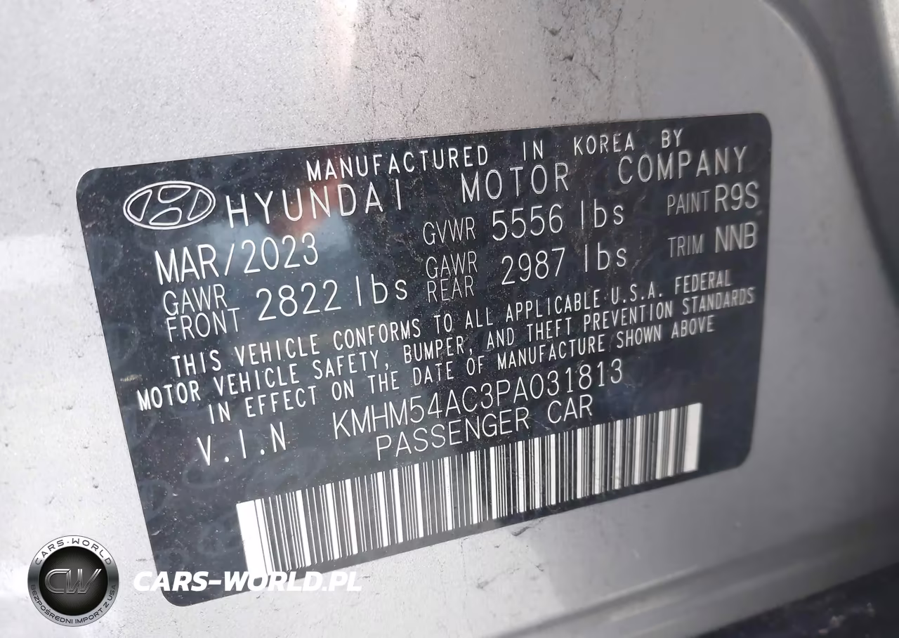 2023 Hyundai Ioniq 6 Limited VIN:KMHM54AC3PA031813 - 9