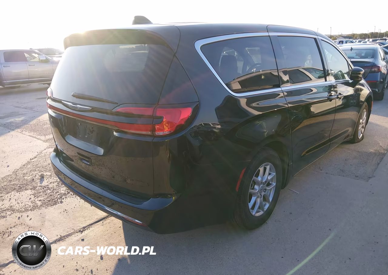 2024 Chrysler Pacifica Touring L VIN:2C4RC1BG6RR172972 - 4