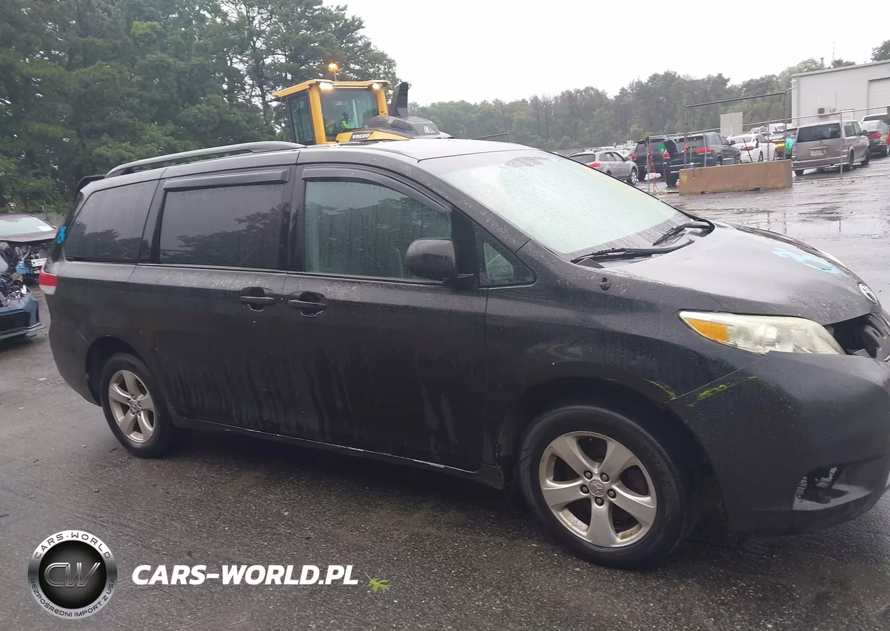2014 Toyota Sienna Le V6 8 Passenger VIN:5TDKK3DC8ES452954 - 13