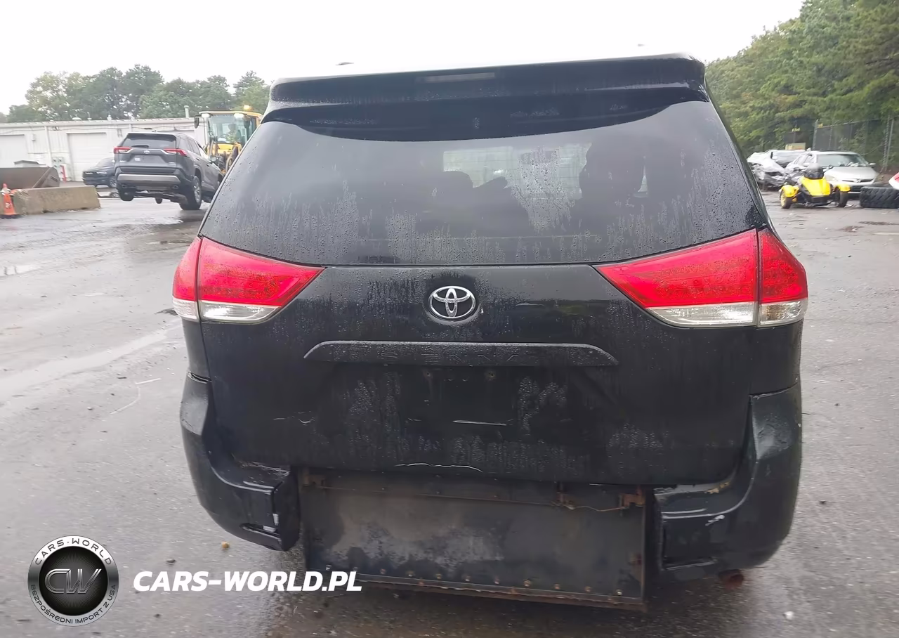 2014 Toyota Sienna Le V6 8 Passenger VIN:5TDKK3DC8ES452954 - 16