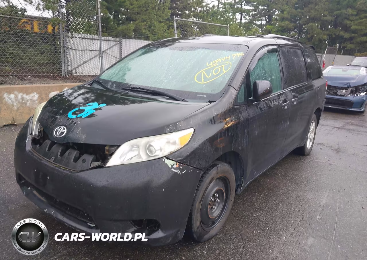 2014 Toyota Sienna Le V6 8 Passenger VIN:5TDKK3DC8ES452954 - 2