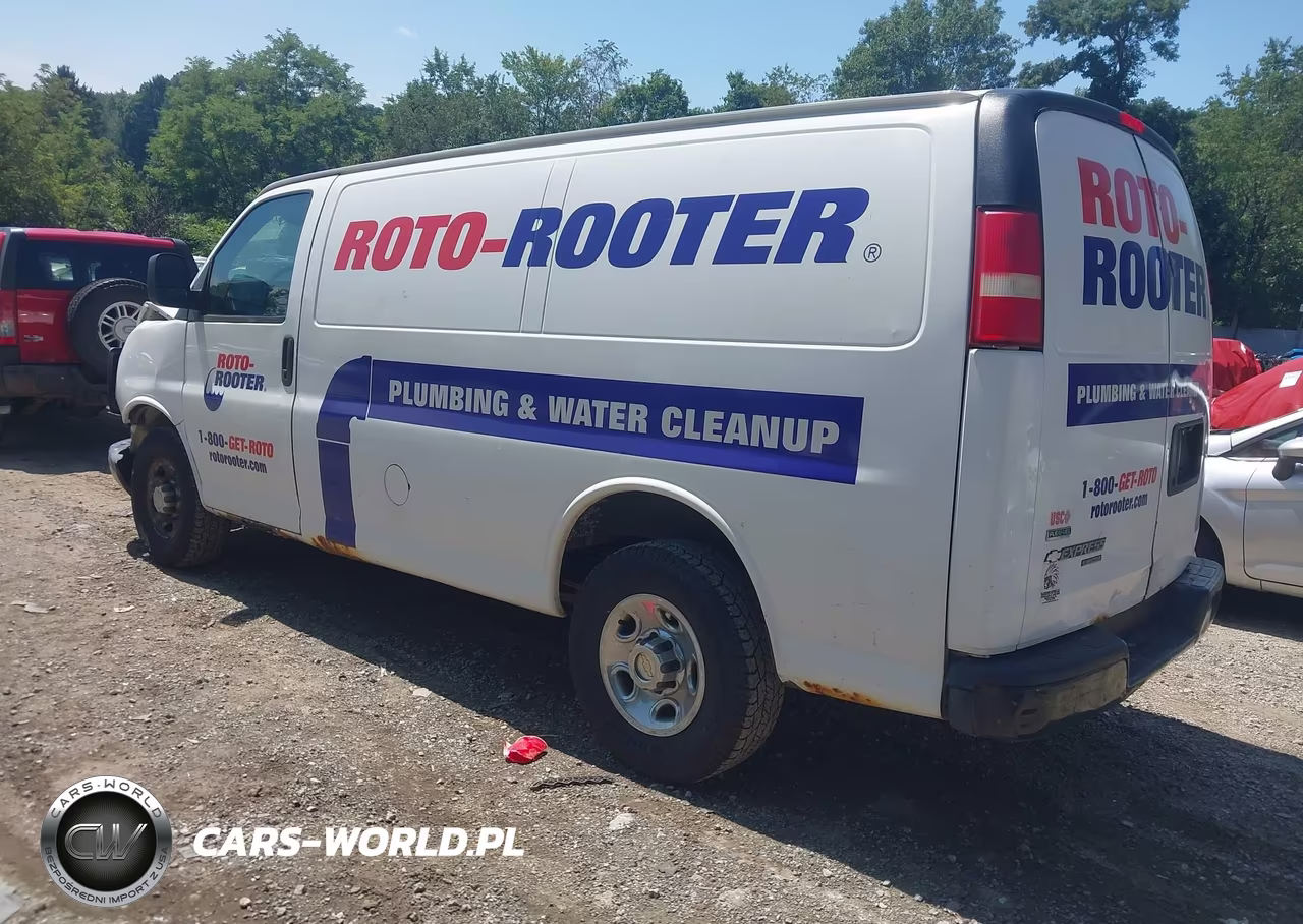 2011 Chevrolet Express 2500 Work Van VIN:1GCWGFFA7B1131058 - 3