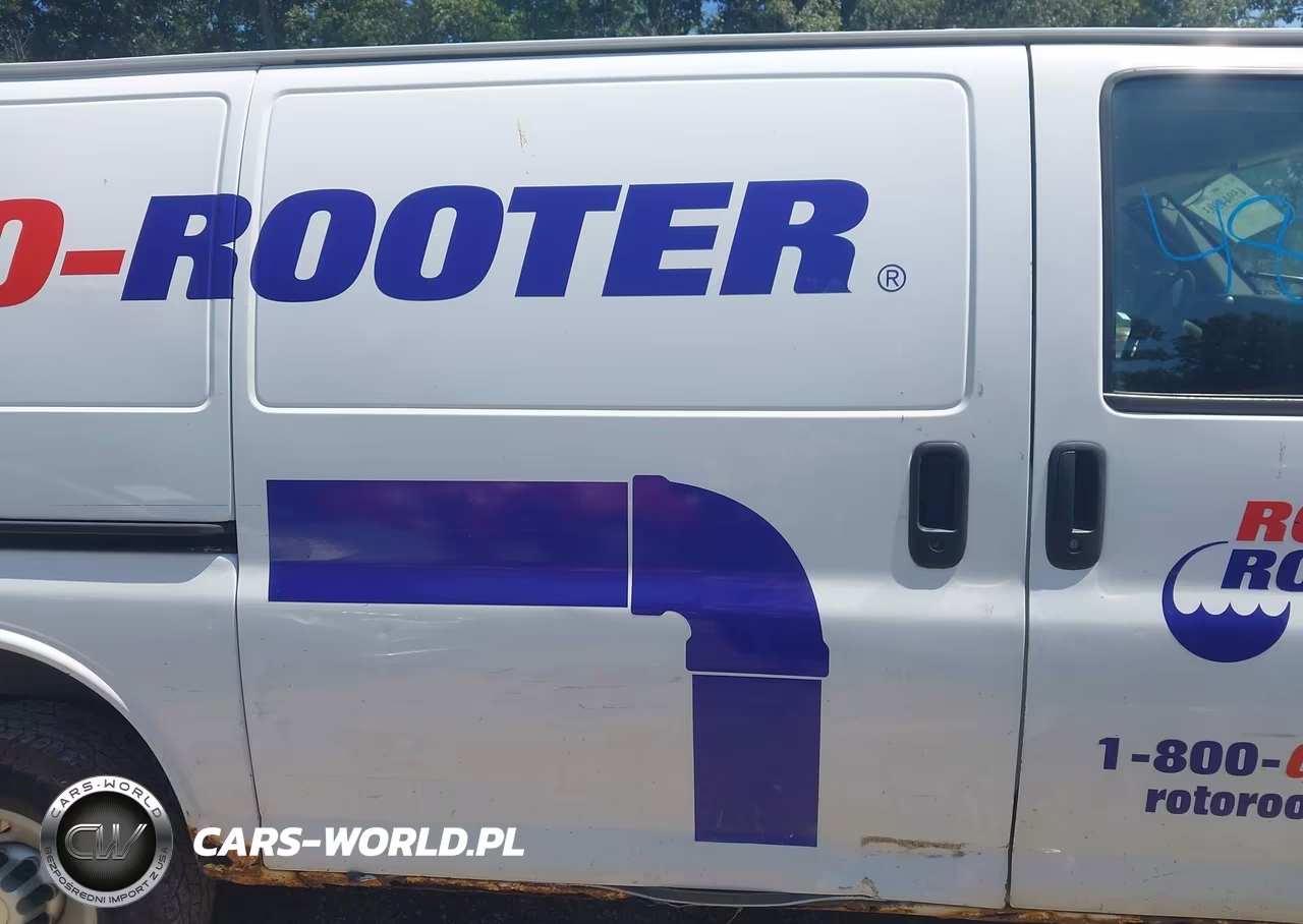 2011 Chevrolet Express 2500 Work Van VIN:1GCWGFFA7B1131058 - 8