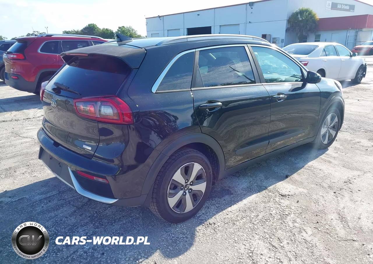2017 Kia Niro Lx VIN:KNDCB3LC5H5047960 - 4