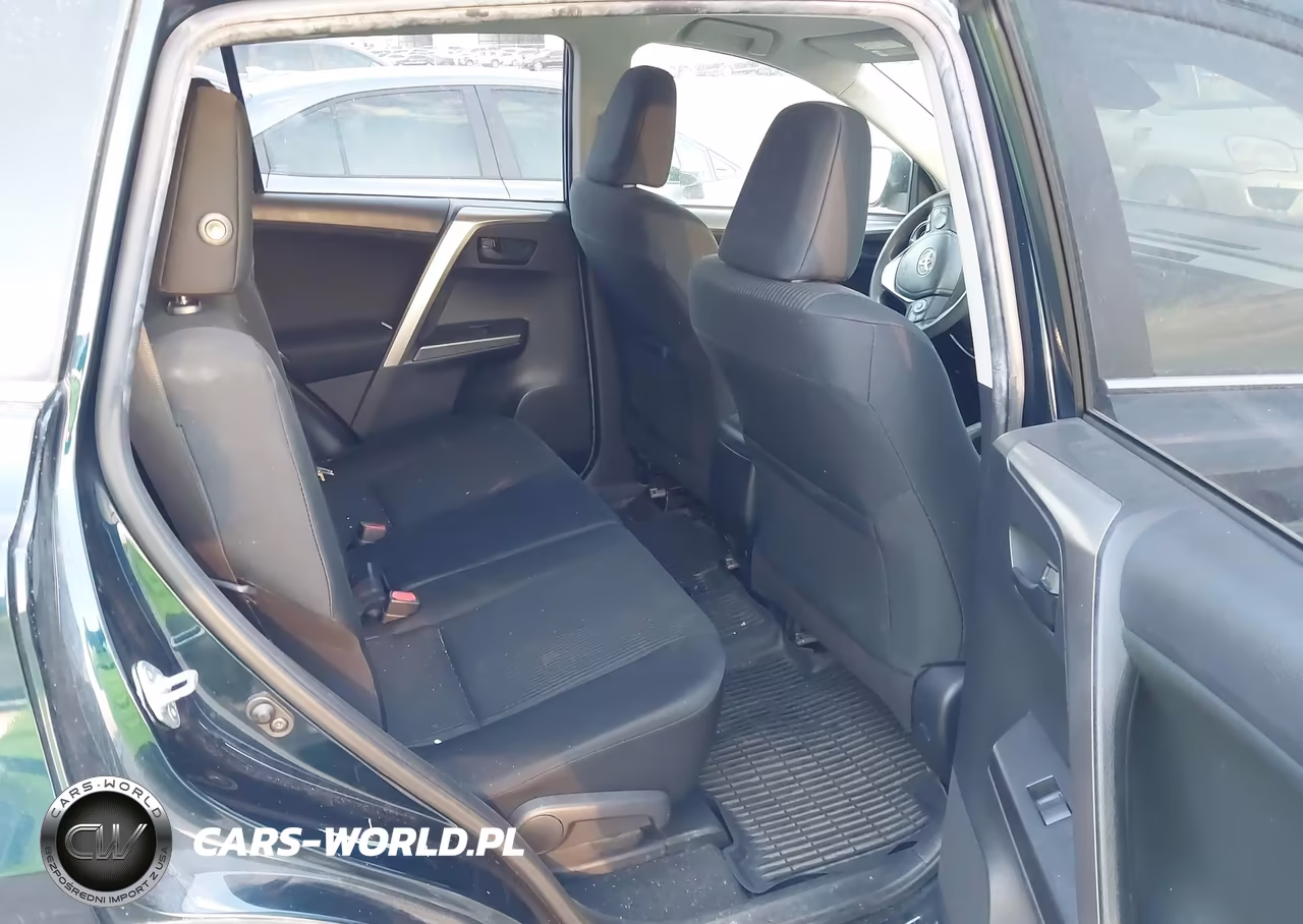 2017 Toyota Rav4 Le VIN:JTMBFREV8HJ172055 - 8