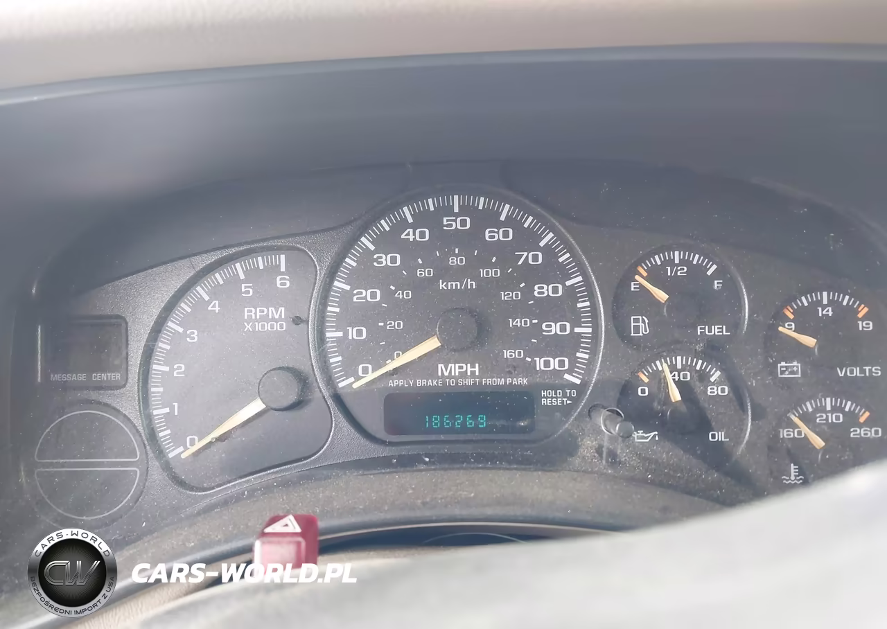 2002 Chevrolet Suburban C1500 VIN:3GNEC16Z12G191085 - 7