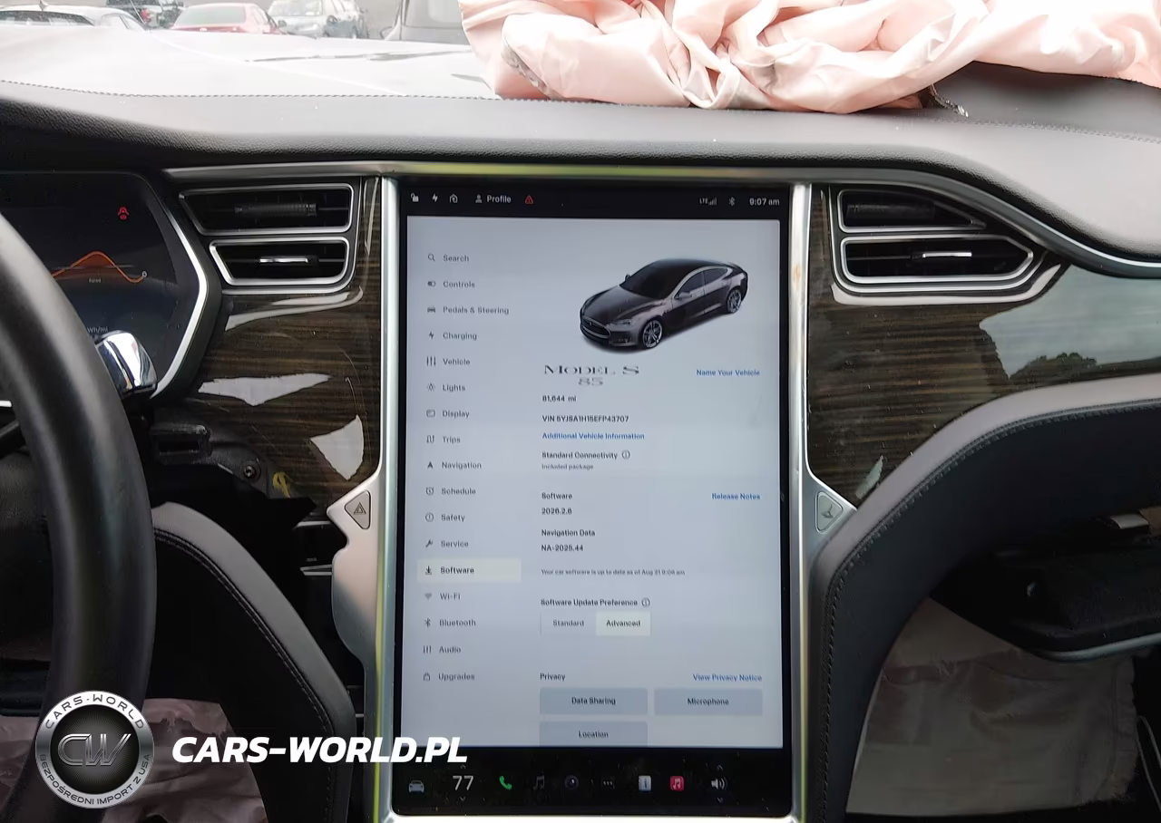 2014 Tesla Model S P85 VIN:5YJSA1H15EFP43707 - 17