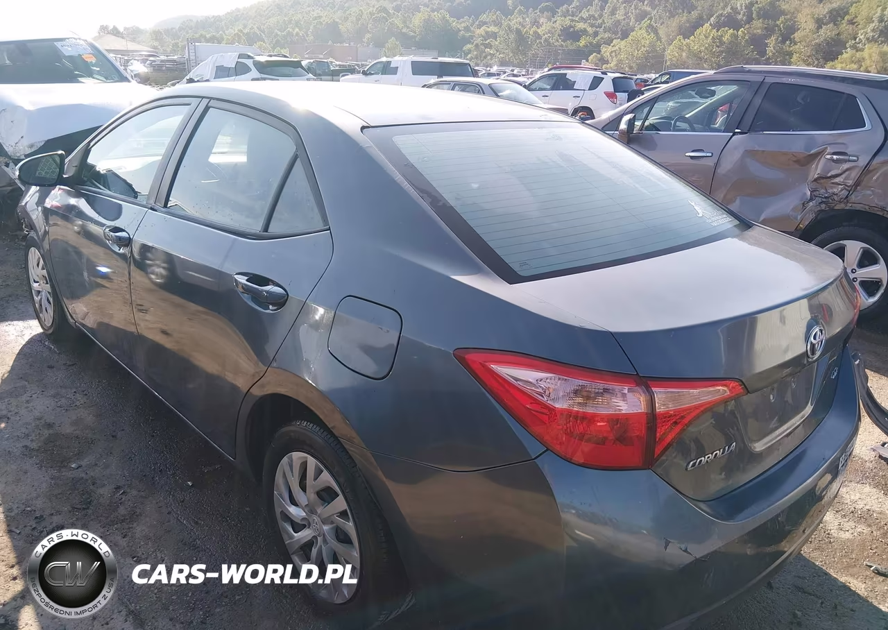 2019 Toyota Corolla Le VIN:5YFBURHE3KP892674 - 3