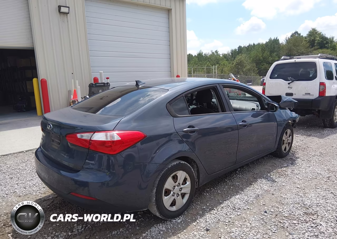 2016 Kia Forte Lx VIN:KNAFK4A6XG5569737 - 4