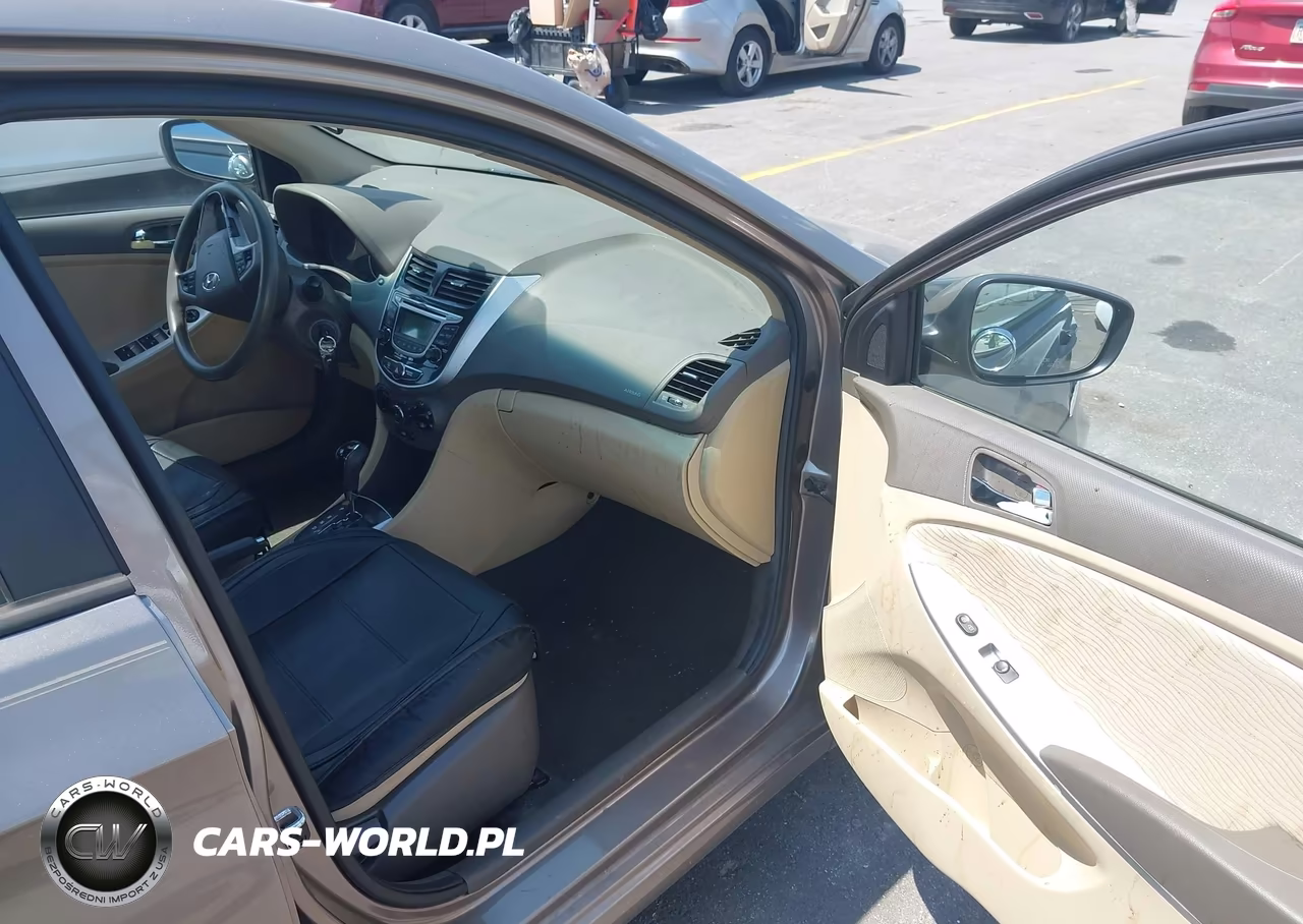 2013 Hyundai Accent Gls VIN:KMHCU4AE8DU441260 - 5