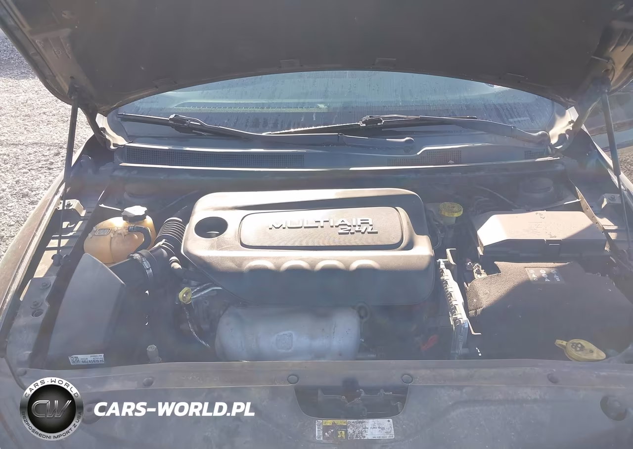 2015 Chrysler 200 S VIN:1C3CCCBB8FN724376 - 10
