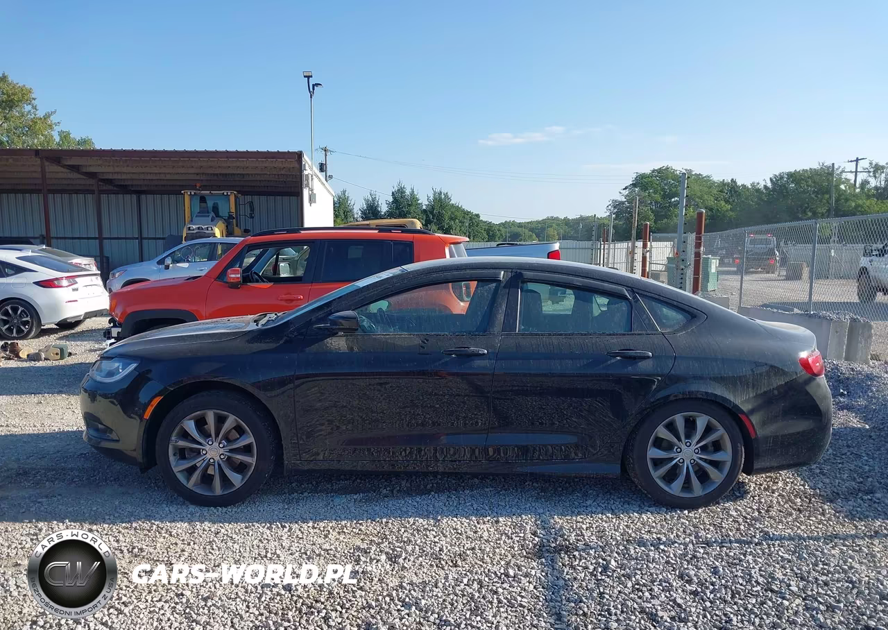 2015 Chrysler 200 S VIN:1C3CCCBB8FN724376 - 14