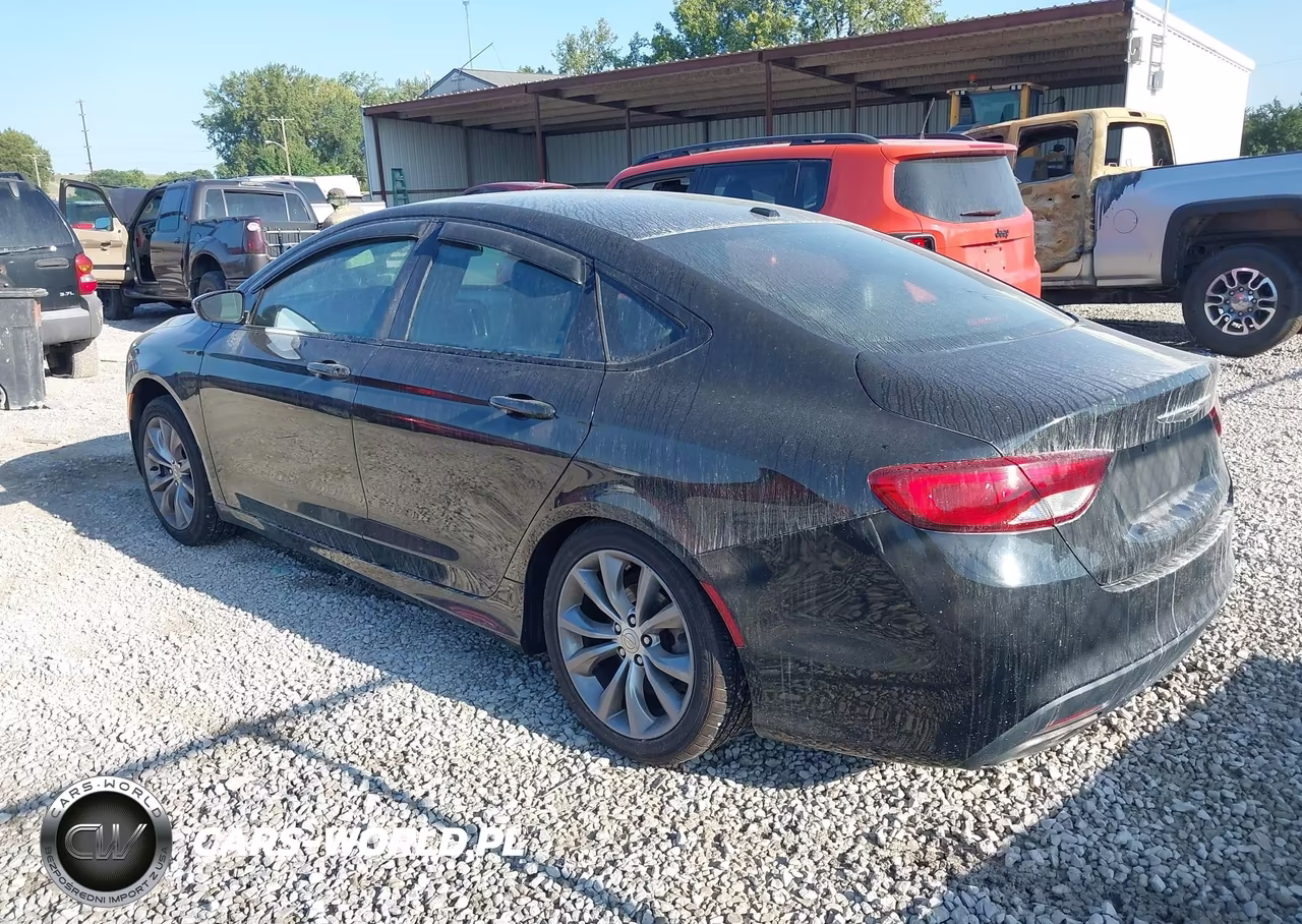 2015 Chrysler 200 S VIN:1C3CCCBB8FN724376 - 3