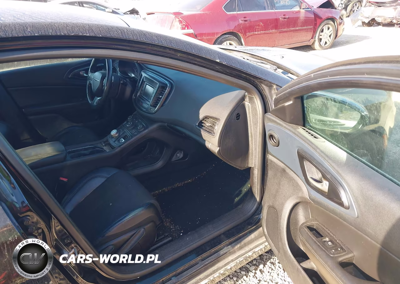2015 Chrysler 200 S VIN:1C3CCCBB8FN724376 - 5
