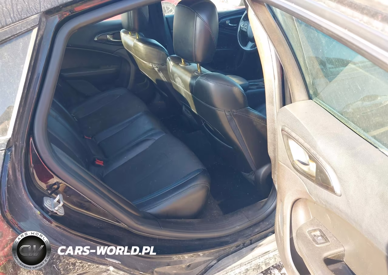 2015 Chrysler 200 S VIN:1C3CCCBB8FN724376 - 8