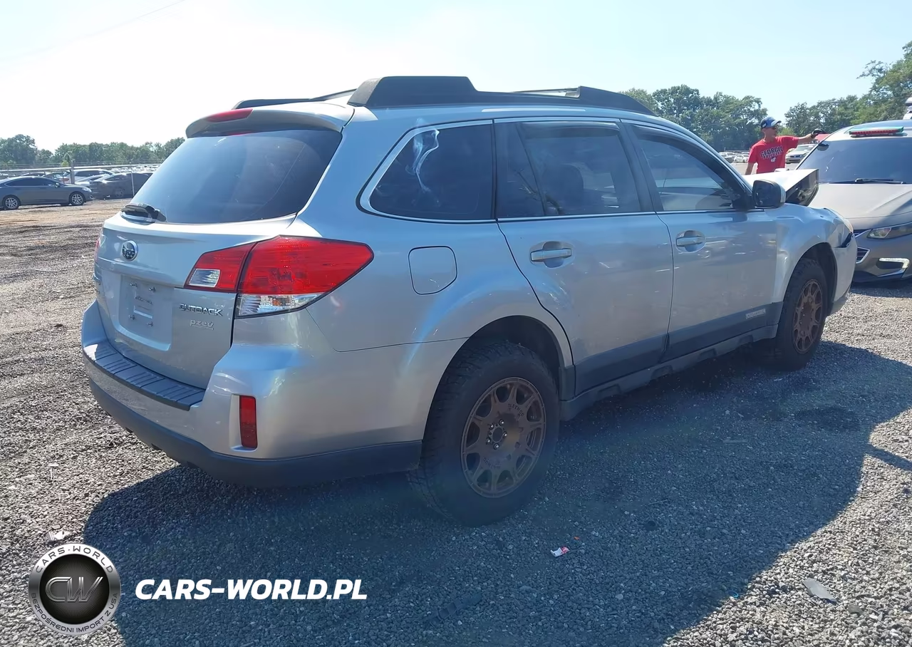 2012 Subaru Outback 2.5I VIN:4S4BRBAC1C3256813 - 4