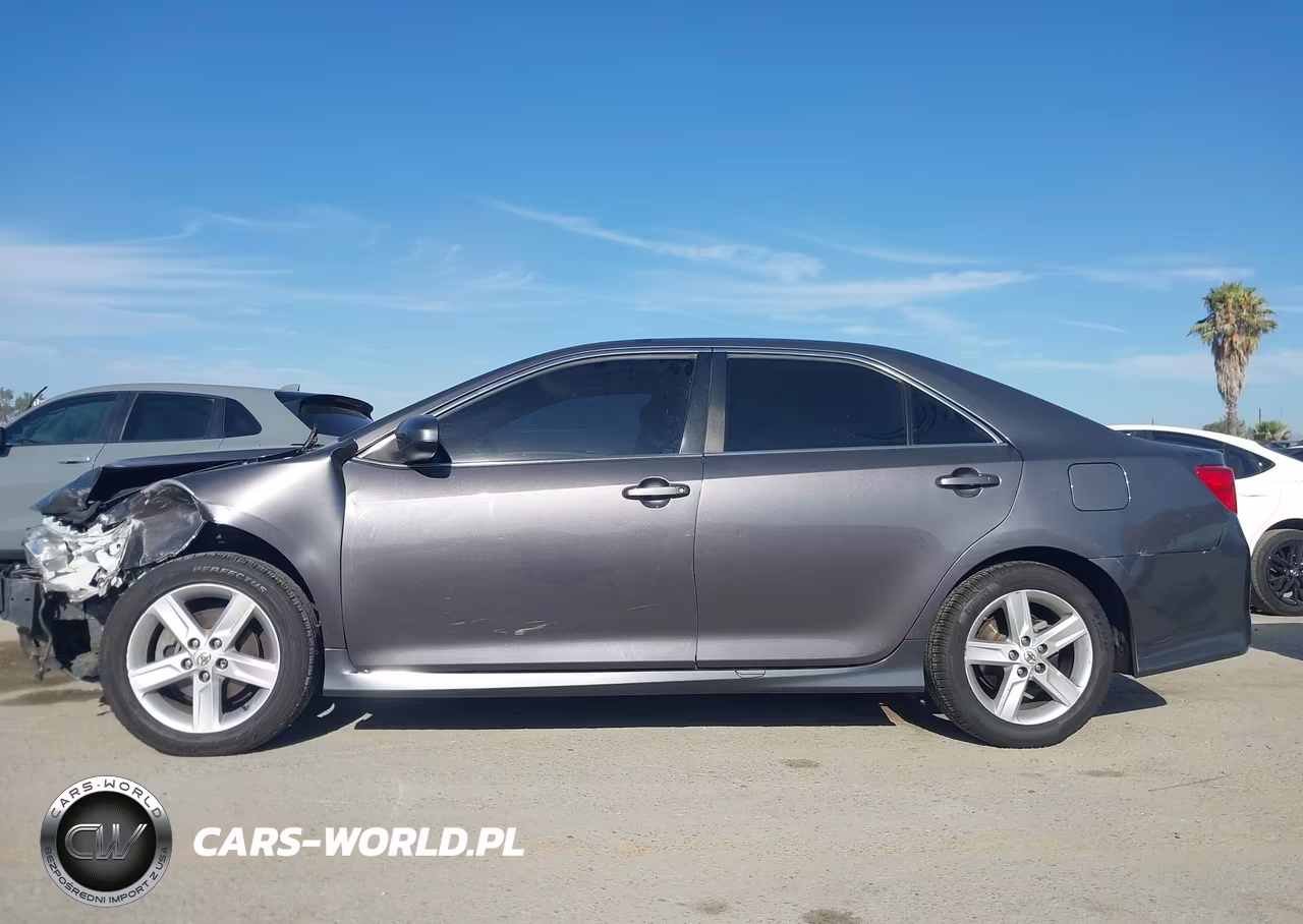 2014 Toyota Camry Se VIN:4T1BF1FK3EU853073 - 18
