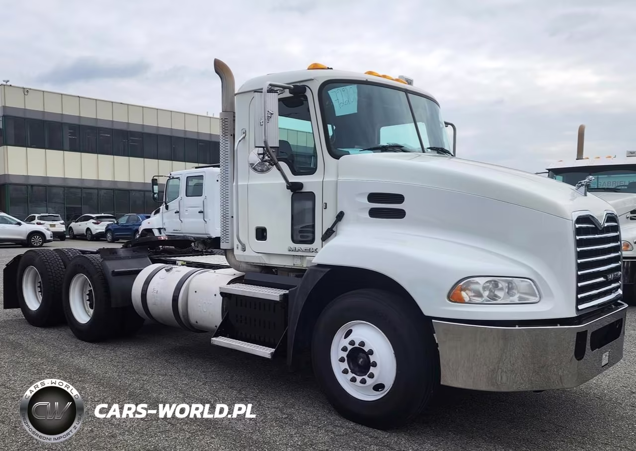 2016 Mack 600 Cxu600