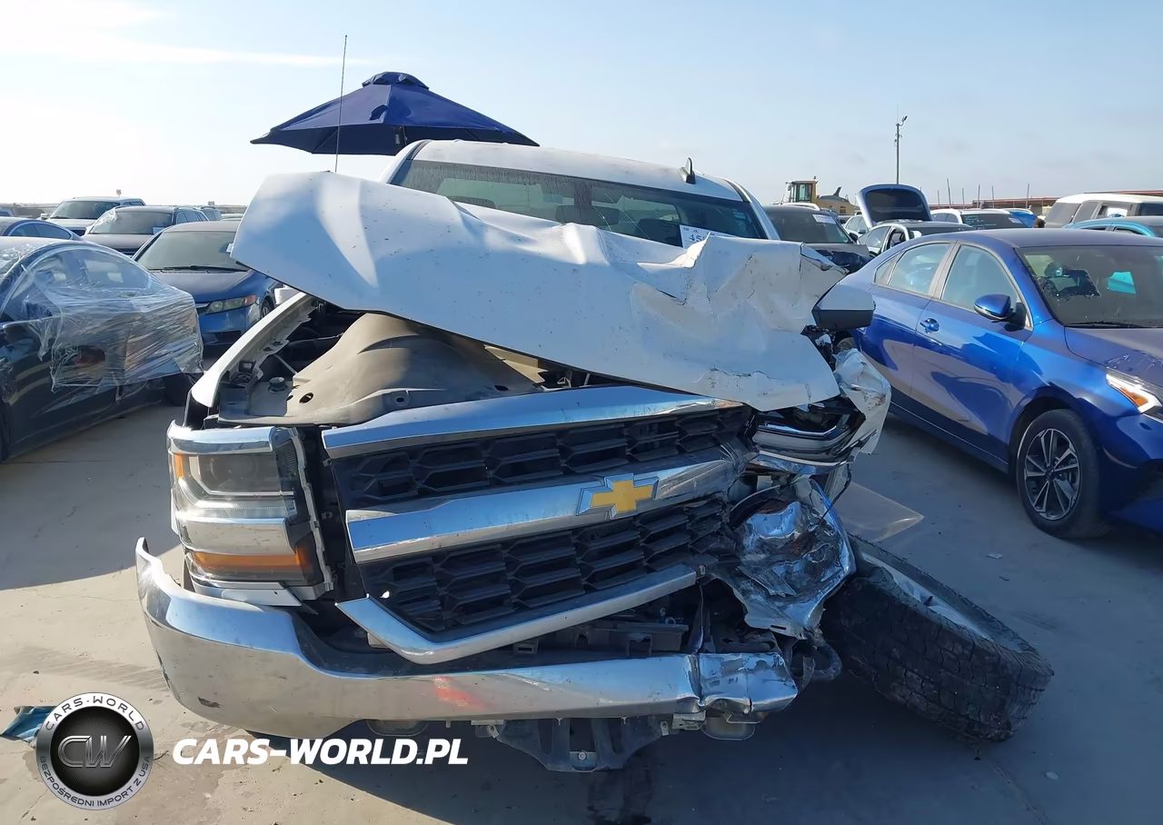 2018 Chevrolet Silverado 1500 1Lt VIN:1GCRCREC2JZ154986 - 13