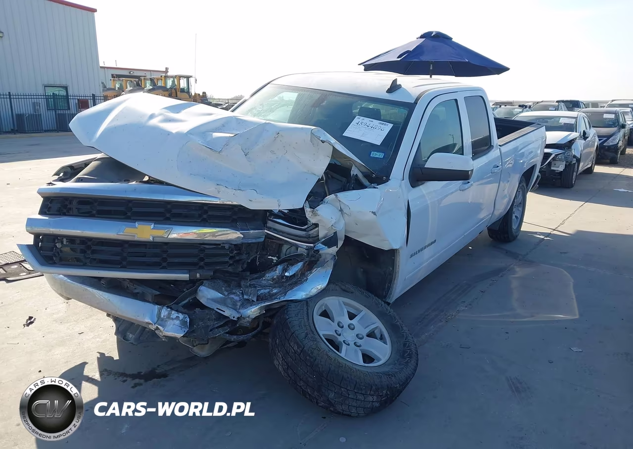 2018 Chevrolet Silverado 1500 1Lt VIN:1GCRCREC2JZ154986 - 2