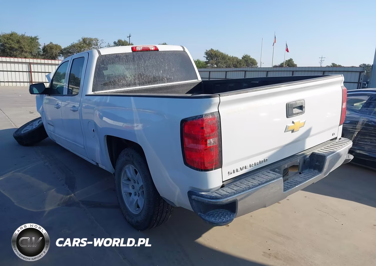 2018 Chevrolet Silverado 1500 1Lt VIN:1GCRCREC2JZ154986 - 3