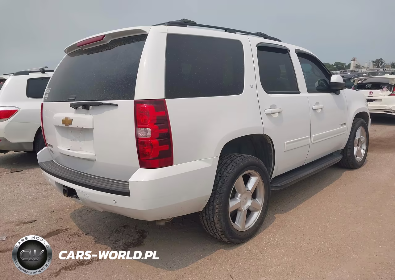 2013 Chevrolet Tahoe Lt VIN:1GNSCBE05DR152093 - 4