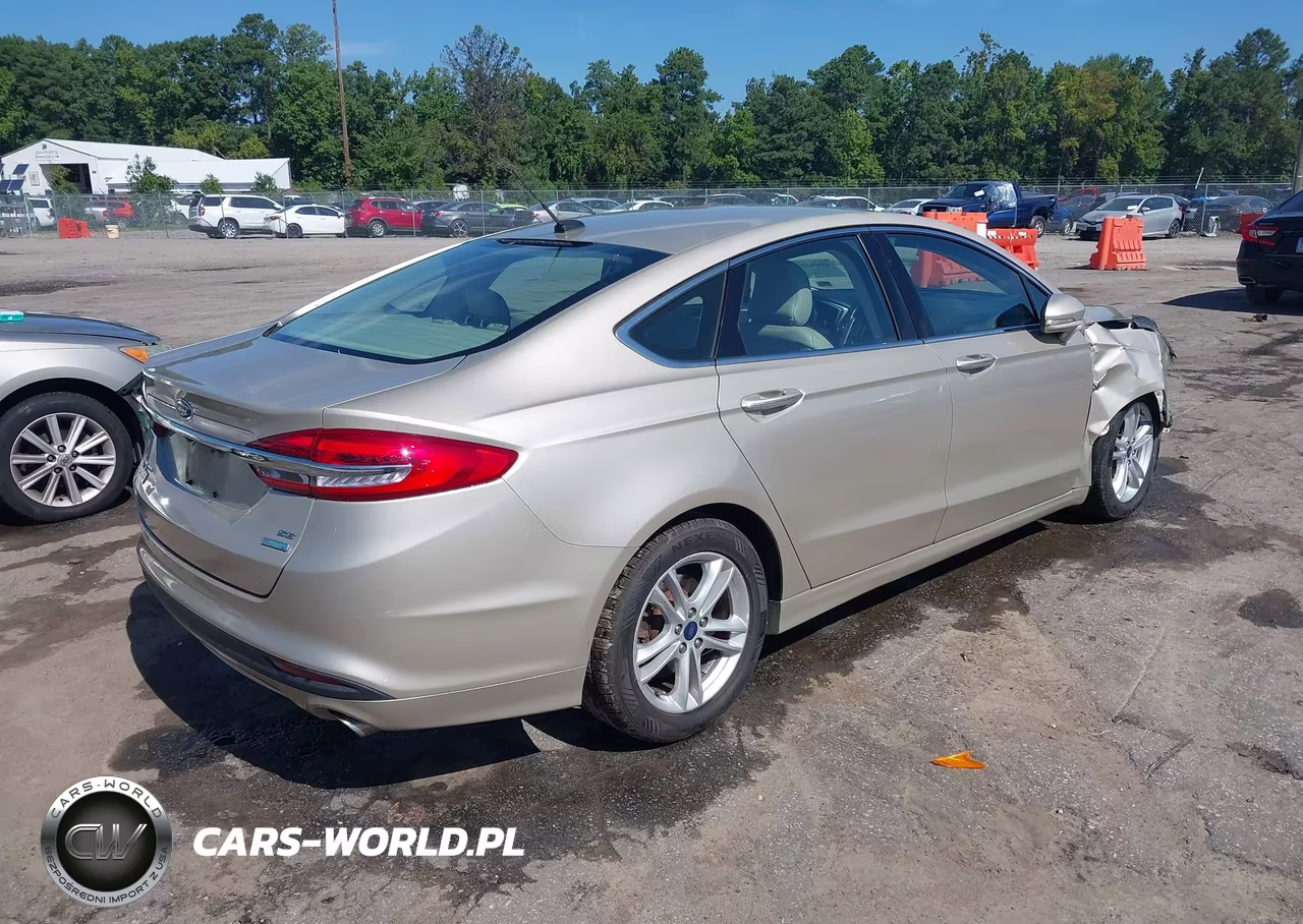 2018 Ford Fusion Se VIN:3FA6P0HD9JR192720 - 4
