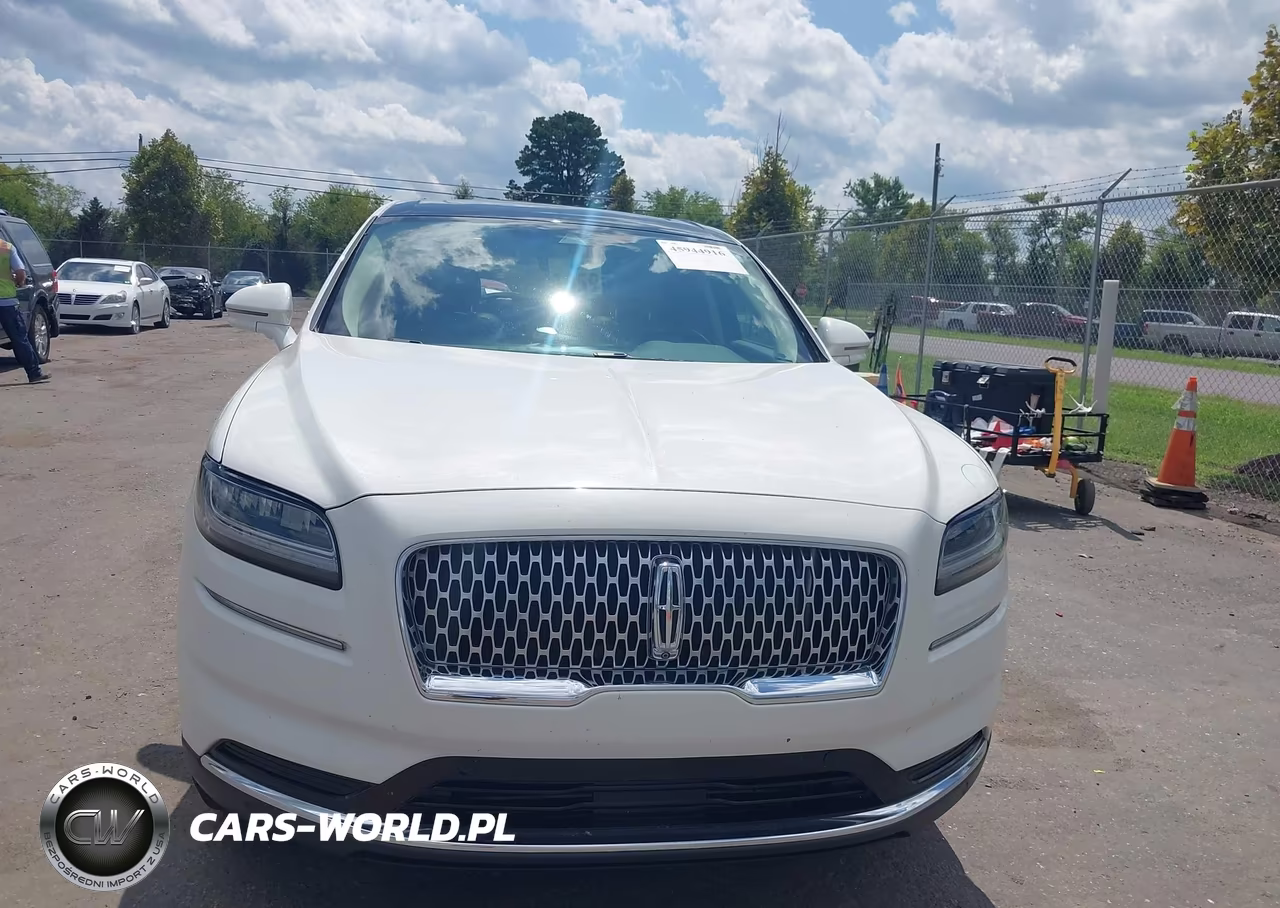 2021 Lincoln Nautilus Reserve VIN:2LMPJ6K90MBL18070 - 12