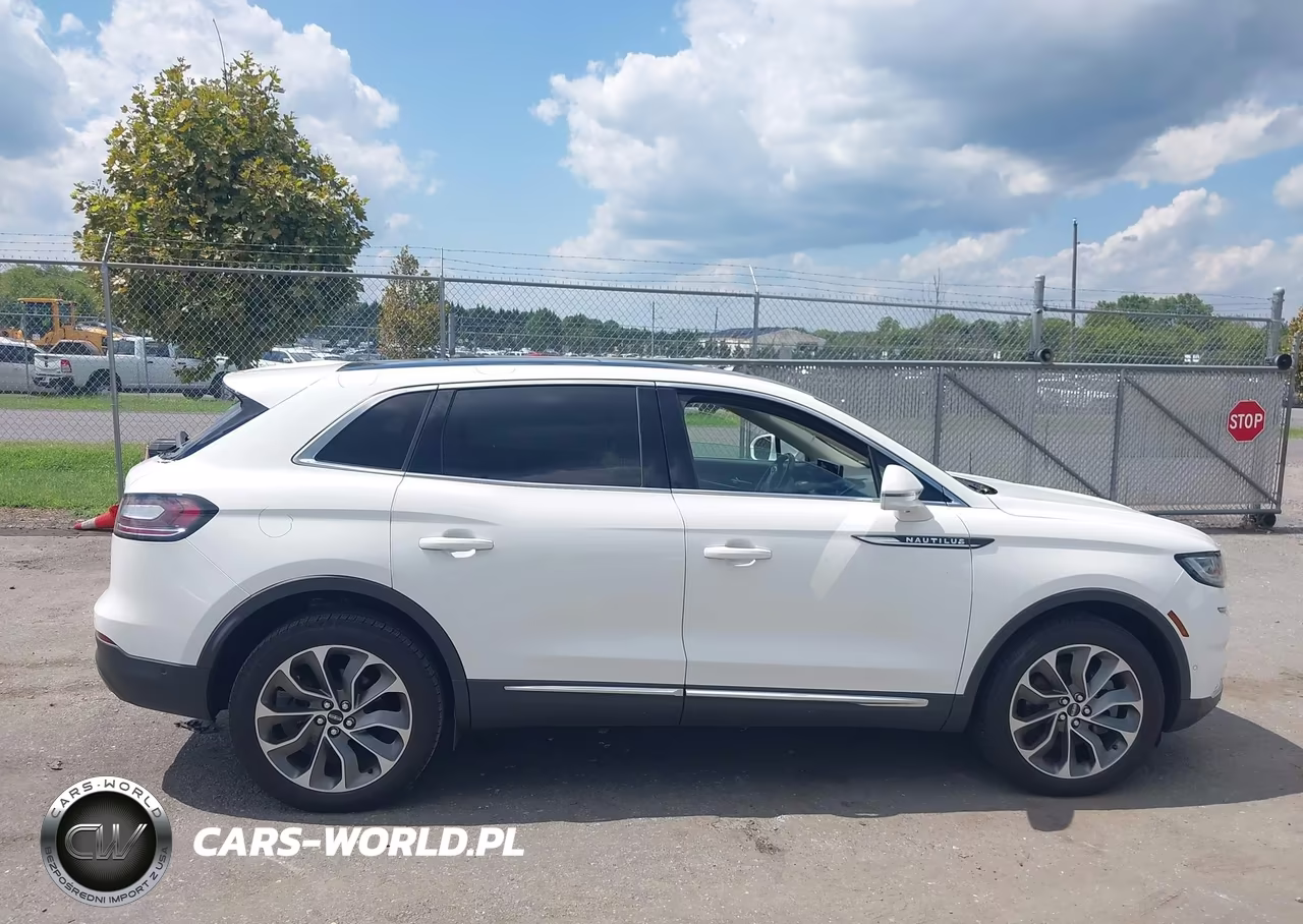 2021 Lincoln Nautilus Reserve VIN:2LMPJ6K90MBL18070 - 13