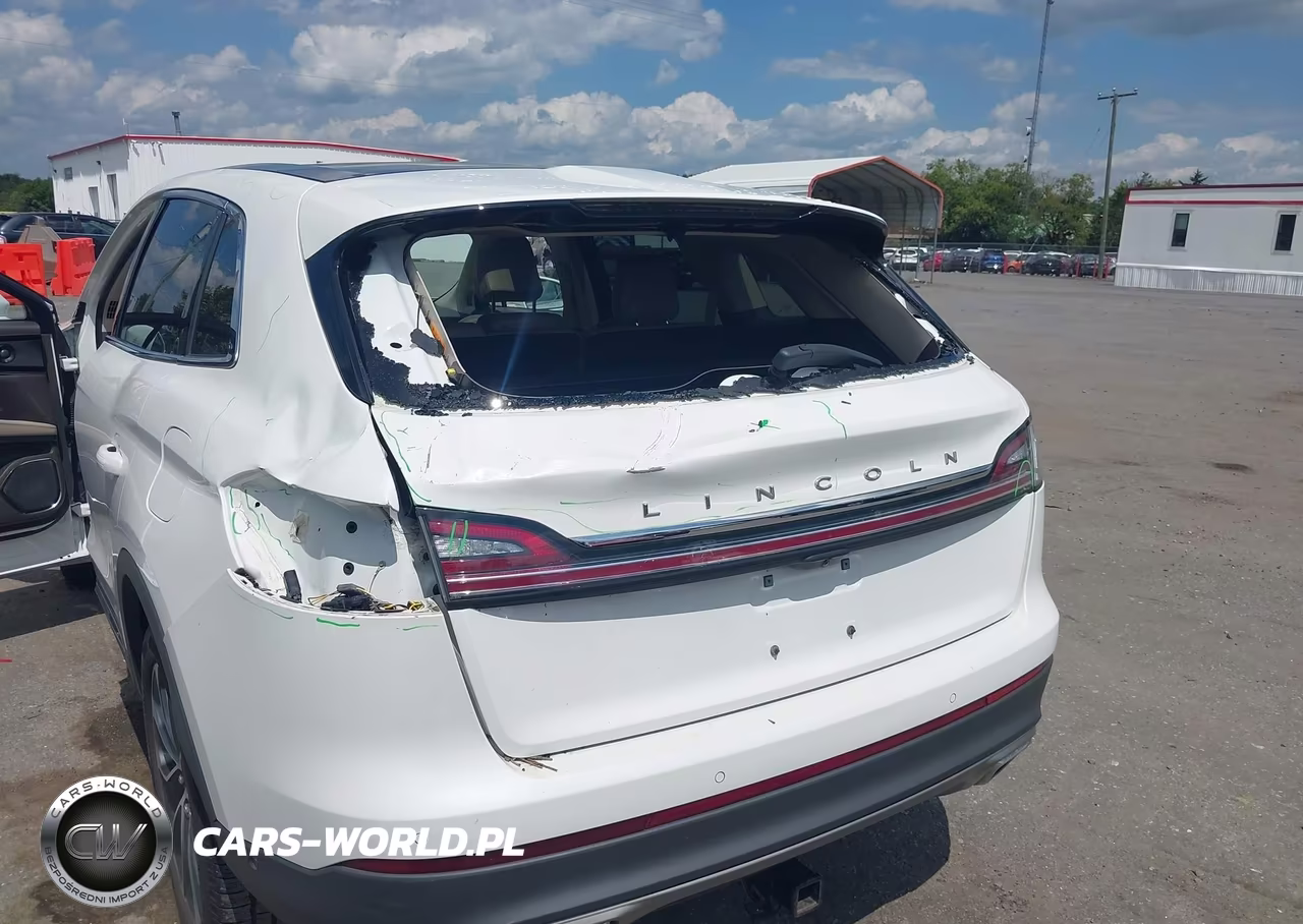 2021 Lincoln Nautilus Reserve VIN:2LMPJ6K90MBL18070 - 6