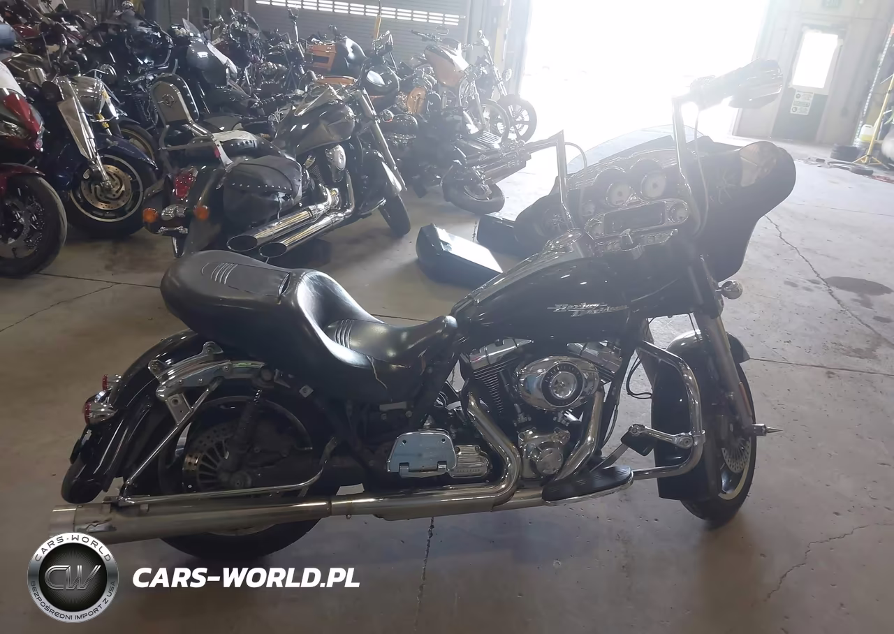 2010 Harley-Davidson Flhx VIN:1HD1KB413AB613375 - 11