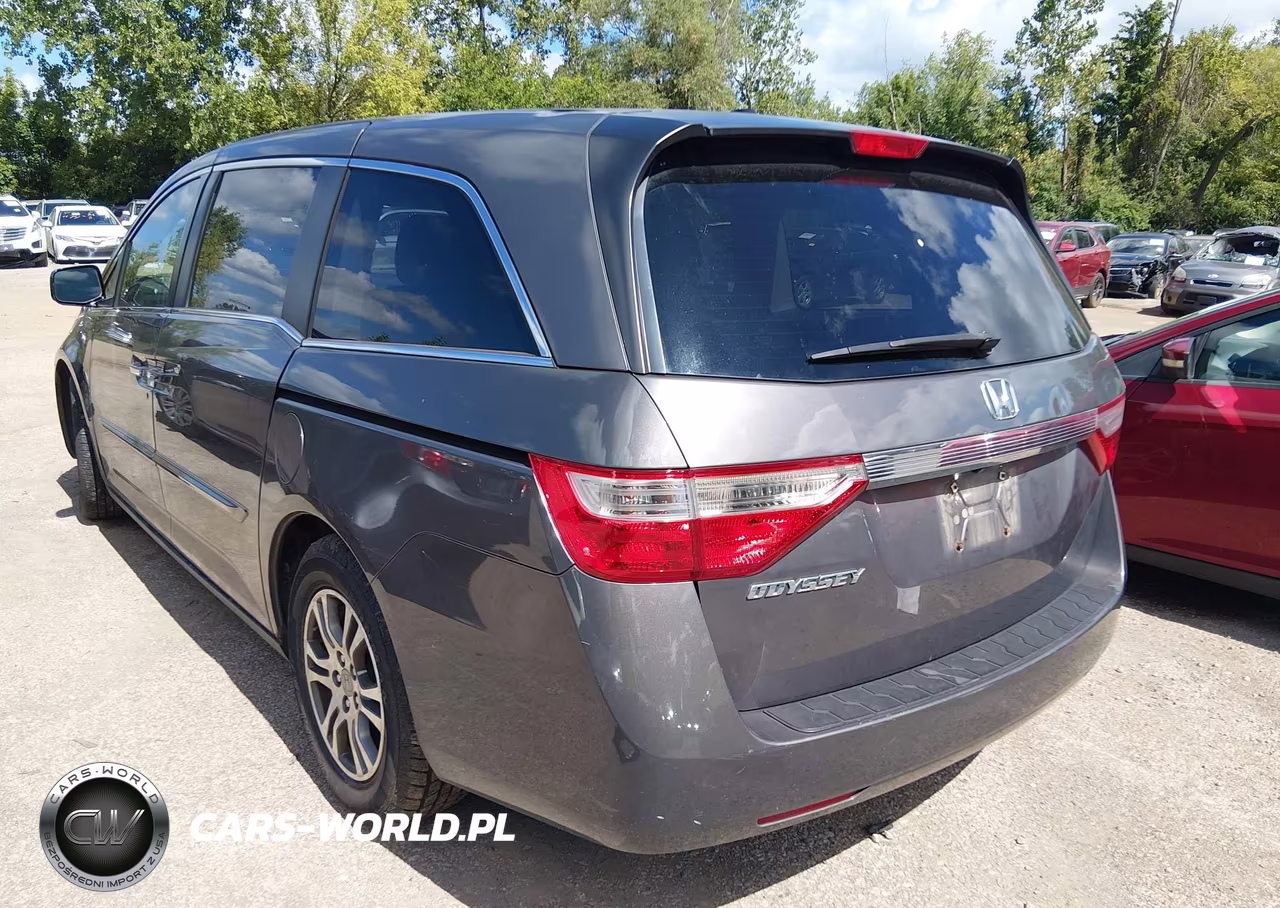 2013 Honda Odyssey Ex-L VIN:5FNRL5H64DB072248 - 3